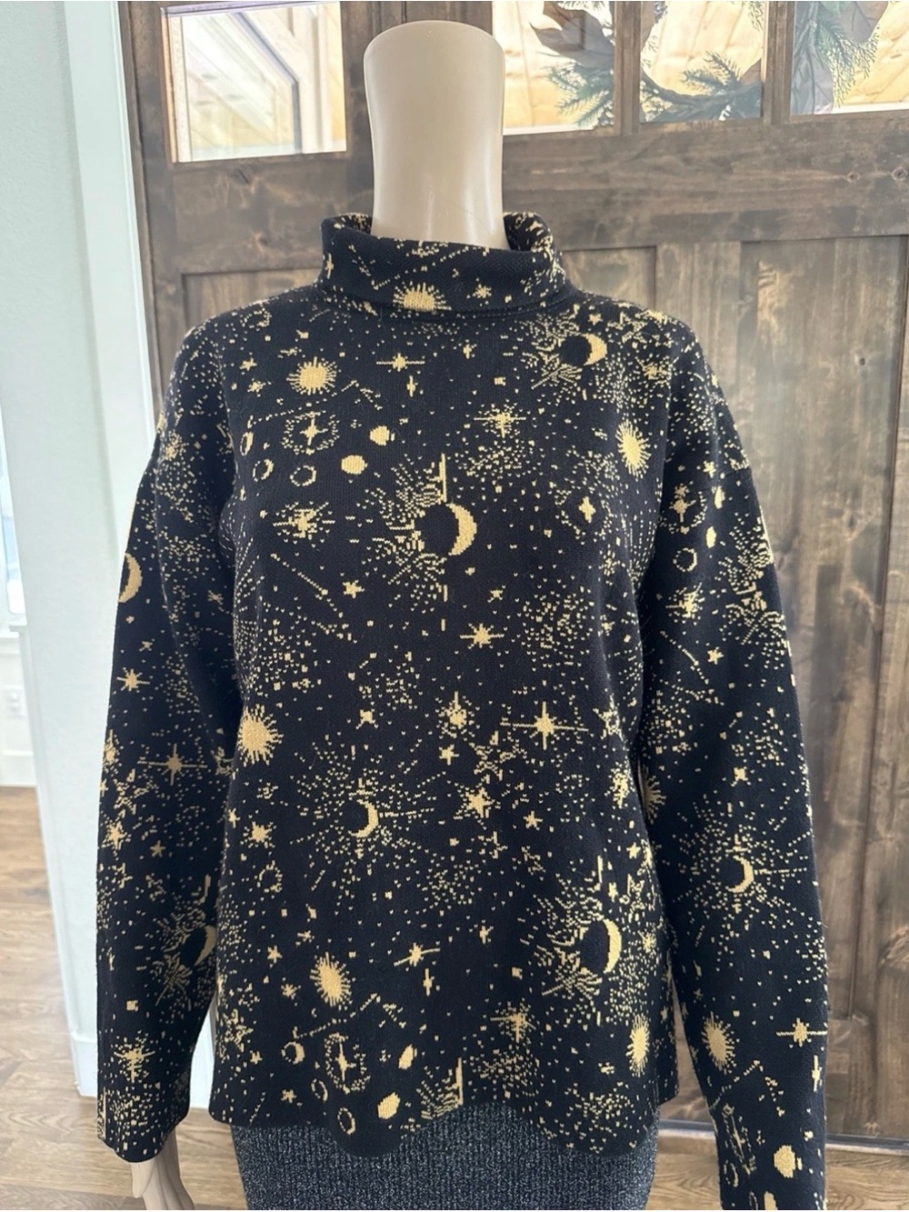Chérie Collette Black Sweater with Gold Celestial Motif Size L-015